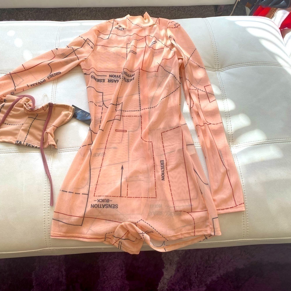 NEVER WORN